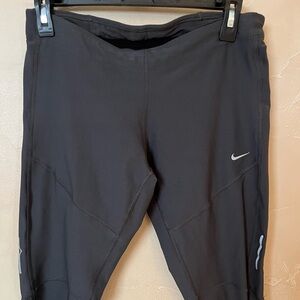Nike Women’s Gray Dri Fit Jogging Athletic Capri Leggings Pants Size Medium
